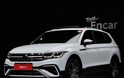 Volkswagen Tiguan II, 2023 год, 3 482 000 рублей, 1 фотография