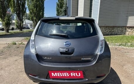 Nissan Leaf I, 2013 год, 829 000 рублей, 2 фотография