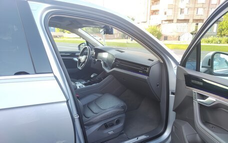 Volkswagen Touareg III, 2020 год, 5 490 000 рублей, 18 фотография