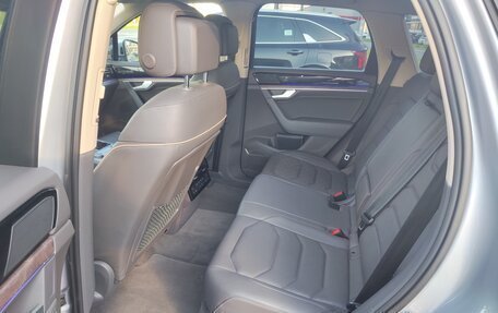 Volkswagen Touareg III, 2020 год, 5 490 000 рублей, 24 фотография