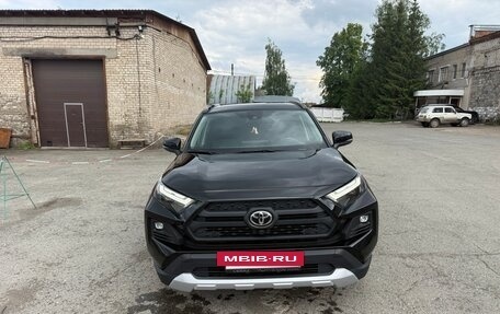 Toyota RAV4, 2025 год, 3 700 000 рублей, 7 фотография