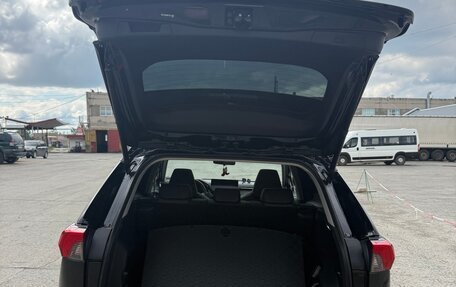Toyota RAV4, 2025 год, 3 700 000 рублей, 15 фотография