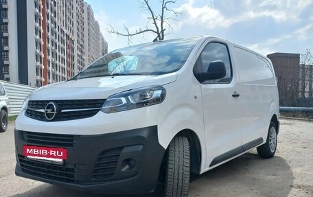 Opel Vivaro, 2022 год, 2 500 000 рублей, 6 фотография