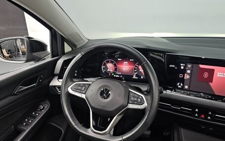 Volkswagen Golf VIII, 2022 год, 2 437 000 рублей, 8 фотография