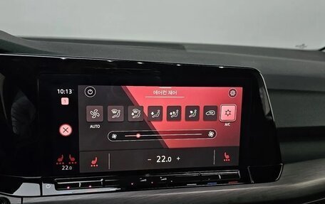 Volkswagen Golf VIII, 2022 год, 2 437 000 рублей, 10 фотография