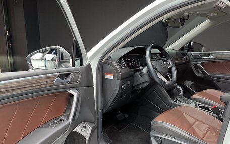 Volkswagen Tiguan II, 2023 год, 3 482 000 рублей, 5 фотография
