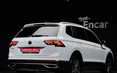 Volkswagen Tiguan II, 2023 год, 3 482 000 рублей, 4 фотография