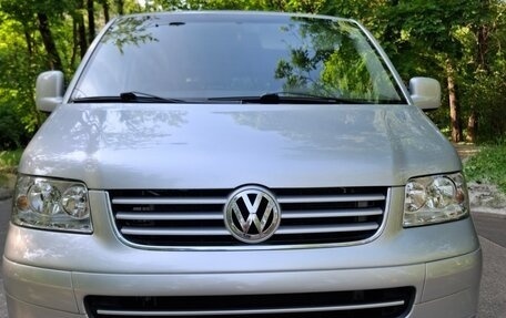 Volkswagen Caravelle T5, 2007 год, 1 660 000 рублей, 2 фотография