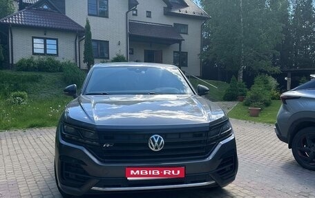 Volkswagen Touareg III, 2019 год, 5 250 000 рублей, 1 фотография
