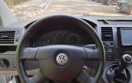 Volkswagen Caravelle T5, 2007 год, 1 660 000 рублей, 10 фотография