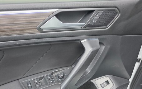 Volkswagen Tiguan II, 2023 год, 3 211 000 рублей, 17 фотография