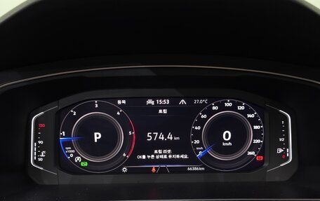 Volkswagen Tiguan II, 2023 год, 3 211 000 рублей, 13 фотография
