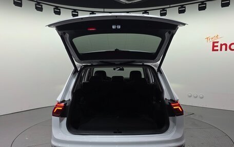 Volkswagen Tiguan II, 2023 год, 3 211 000 рублей, 21 фотография