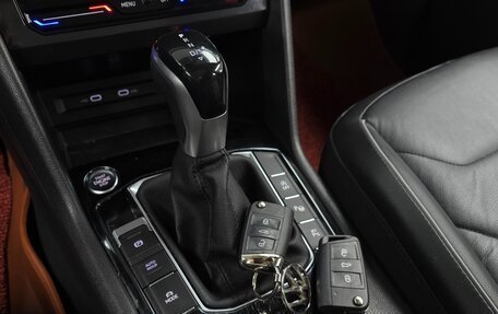 Volkswagen Tiguan II, 2022 год, 3 058 000 рублей, 15 фотография