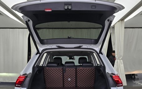 Volkswagen Tiguan II, 2022 год, 3 058 000 рублей, 17 фотография