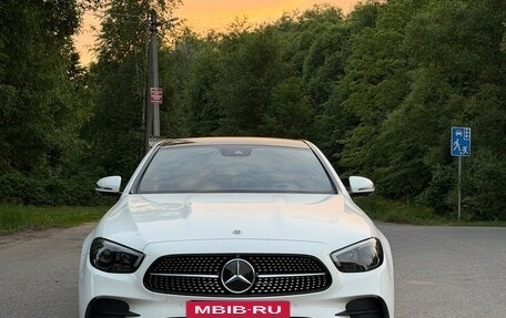 Mercedes-Benz E-Класс, 2021 год, 5 800 000 рублей, 4 фотография