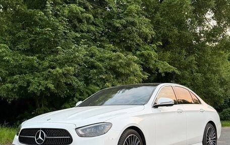 Mercedes-Benz E-Класс, 2021 год, 5 800 000 рублей, 3 фотография