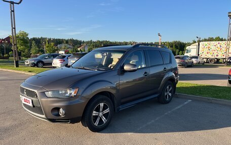 Mitsubishi Outlander III рестайлинг 3, 2012 год, 1 300 000 рублей, 3 фотография