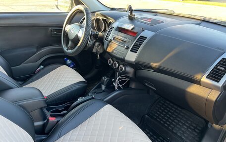 Mitsubishi Outlander III рестайлинг 3, 2012 год, 1 300 000 рублей, 10 фотография