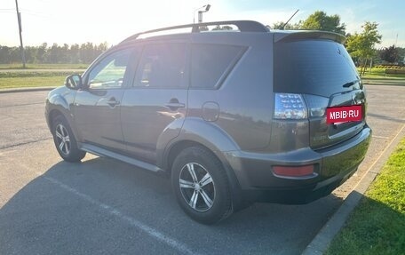 Mitsubishi Outlander III рестайлинг 3, 2012 год, 1 300 000 рублей, 5 фотография