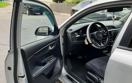 KIA Rio IV, 2017 год, 1 380 000 рублей, 8 фотография