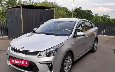 KIA Rio IV, 2017 год, 1 380 000 рублей, 3 фотография
