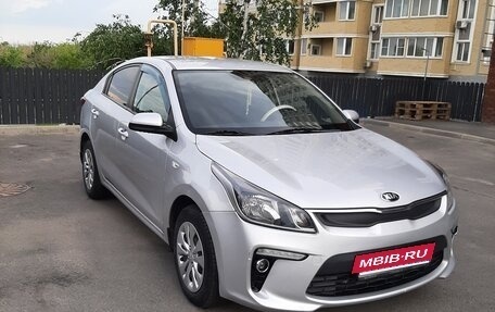 KIA Rio IV, 2017 год, 1 380 000 рублей, 4 фотография