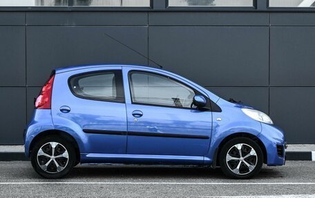 Peugeot 107 I рестайлинг, 2009 год, 469 000 рублей, 5 фотография