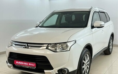 Mitsubishi Outlander III рестайлинг 3, 2014 год, 1 350 000 рублей, 1 фотография