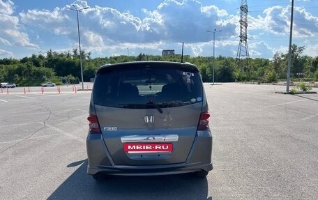 Honda Freed I, 2010 год, 950 000 рублей, 8 фотография