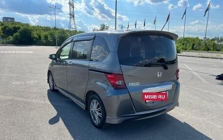 Honda Freed I, 2010 год, 950 000 рублей, 6 фотография