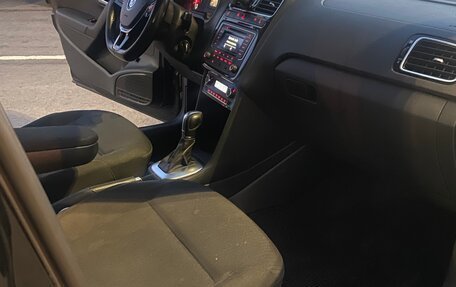 Volkswagen Polo VI (EU Market), 2017 год, 875 000 рублей, 9 фотография