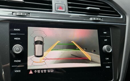 Volkswagen Tiguan II, 2022 год, 2 802 000 рублей, 12 фотография