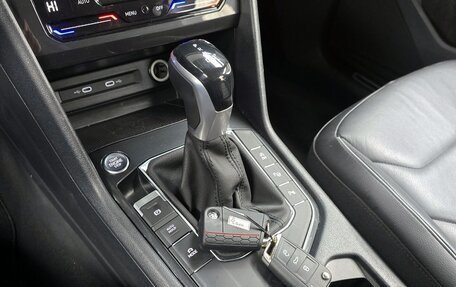 Volkswagen Tiguan II, 2022 год, 2 560 000 рублей, 13 фотография