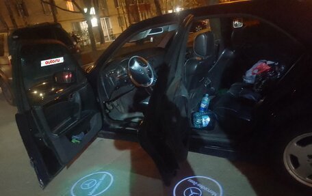 Mercedes-Benz E-Класс, 2000 год, 300 000 рублей, 5 фотография