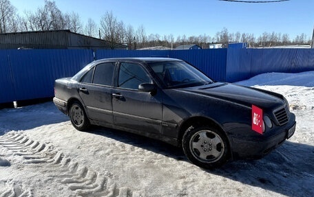 Mercedes-Benz E-Класс, 2000 год, 300 000 рублей, 8 фотография
