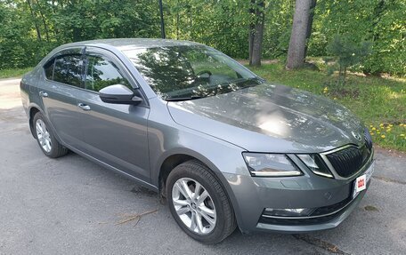 Skoda Octavia, 2018 год, 1 980 000 рублей, 2 фотография