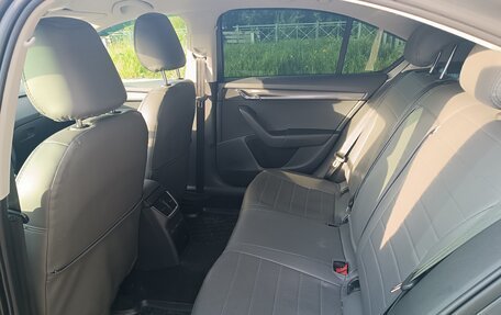 Skoda Octavia, 2018 год, 1 980 000 рублей, 10 фотография