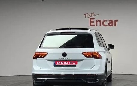 Volkswagen Tiguan II, 2024 год, 3 462 000 рублей, 3 фотография