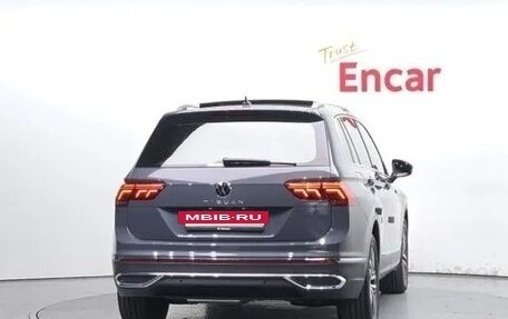 Volkswagen Tiguan II, 2024 год, 3 533 000 рублей, 3 фотография