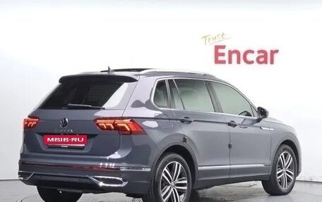 Volkswagen Tiguan II, 2024 год, 3 533 000 рублей, 4 фотография