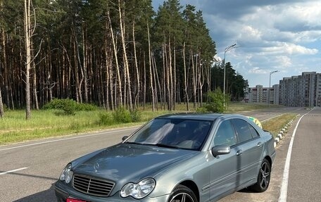 Mercedes-Benz C-Класс, 2006 год, 1 150 000 рублей, 1 фотография