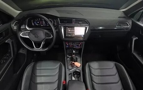 Volkswagen Tiguan II, 2022 год, 3 344 000 рублей, 8 фотография