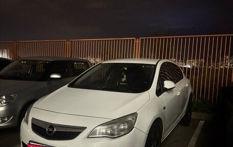 Opel Astra J, 2011 год, 950 000 рублей, 3 фотография