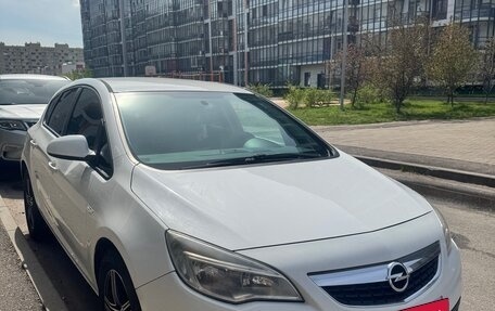 Opel Astra J, 2011 год, 950 000 рублей, 2 фотография