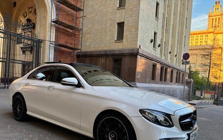 Mercedes-Benz E-Класс, 2016 год, 3 050 000 рублей, 5 фотография