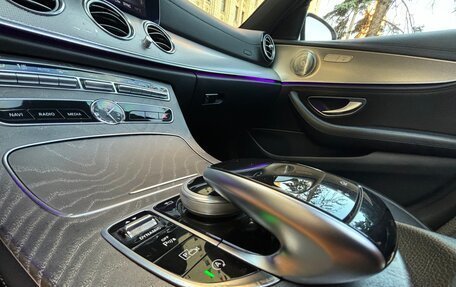 Mercedes-Benz E-Класс, 2016 год, 3 050 000 рублей, 25 фотография