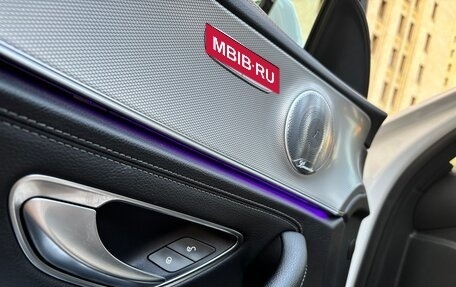 Mercedes-Benz E-Класс, 2016 год, 3 050 000 рублей, 21 фотография