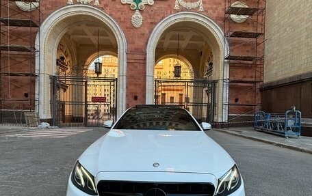 Mercedes-Benz E-Класс, 2016 год, 3 050 000 рублей, 31 фотография