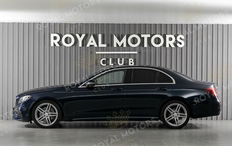 Mercedes-Benz E-Класс, 2020 год, 2 990 000 рублей, 3 фотография
